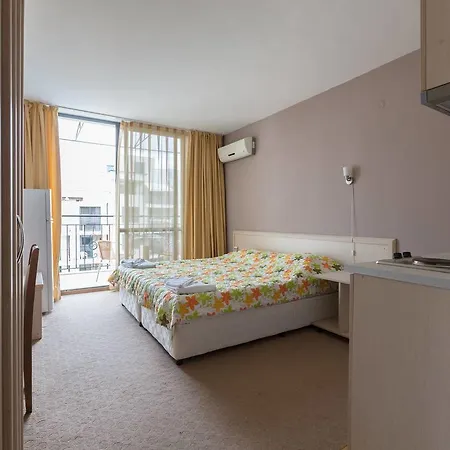 ★studio With Kitchen Wifi Balcony Pool View ★mt★ Slantchev Briag