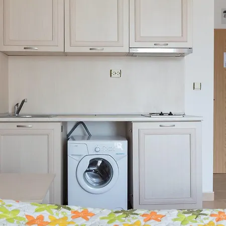 Apartment ★studio With Kitchen Wifi Balcony Pool View ★mt★ *